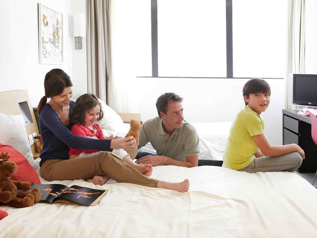 Novotel West Hotel 4*